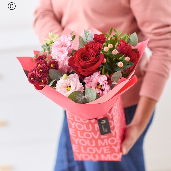 Love You Mum Classic Gift Box