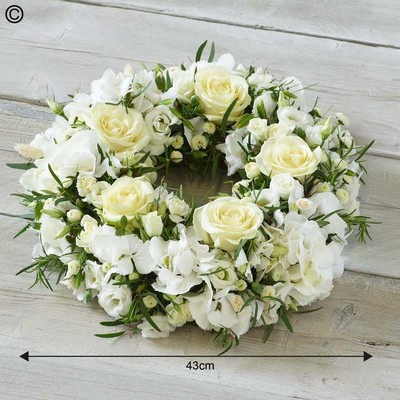 Florist Choice Wreath Neutral