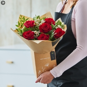 Six Red Rose Gift Box