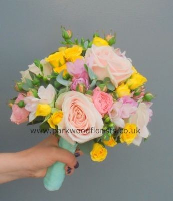 Rose & Freesia  WBRI029